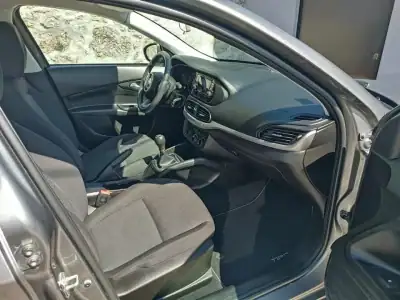 Fiat Tipo 2019 - 14000 EUR, 83000 km - AUTO.MOTO.pt - 83000km - foto 12 de 13