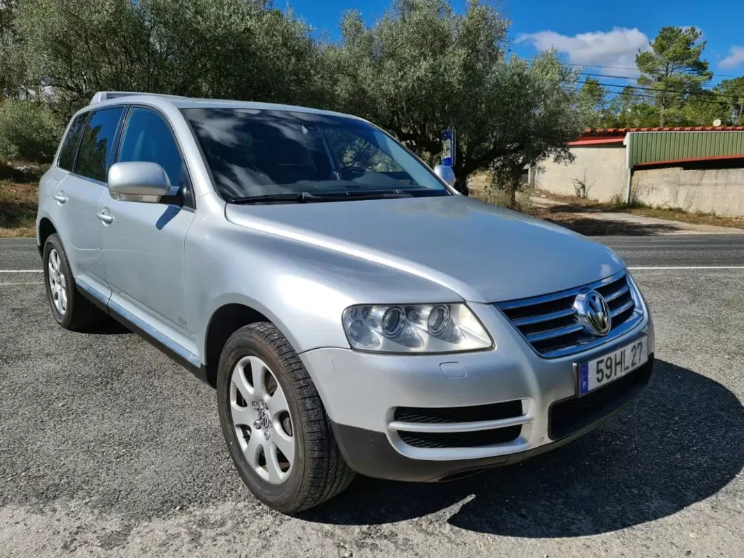 Volkswagen Touareg 2003 - 14950 EUR, 246320 km - AUTO.MOTO.pt - 246320km - foto 2 de 11