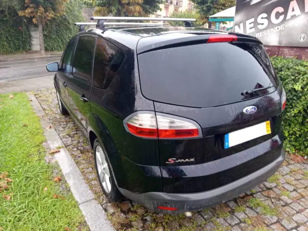 Ford S-Max 2009 - 7990 EUR, 214424 km - 214424km - foto 5 de 11