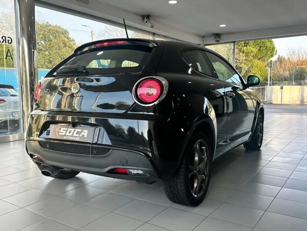 Alfa Romeo MiTo 2010 - 5990 EUR, 255200 km - 255200km - foto 7 de 19