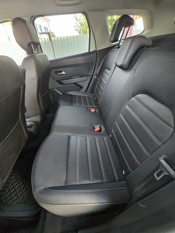 Dacia Duster 2019 - 11000 EUR, 141000 km - AUTO.MOTO.pt - 141000km - foto 3 de 5