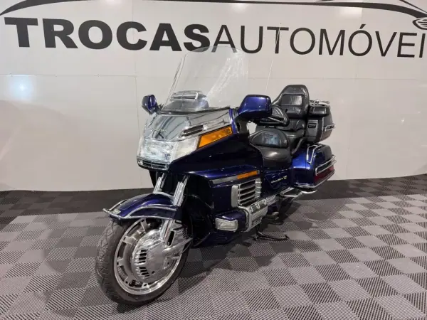 Honda Gold Wing 2000 - 8750 EUR, 84000 km - AUTO.MOTO.pt - 84000km - foto 21 de 28