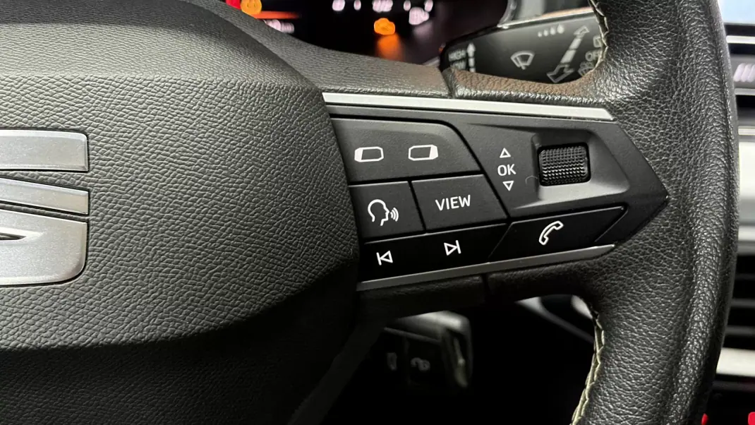 SEAT Ibiza 2023 - 14270 EUR, 50000 km - AUTO.MOTO.pt - 50000km - foto 20 de 38