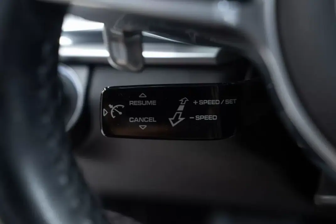 Porsche Panamera Sport Turismo 2020 - 63950 EUR, 111000 km - AUTO.MOTO.pt - 111000km - foto 29 de 53