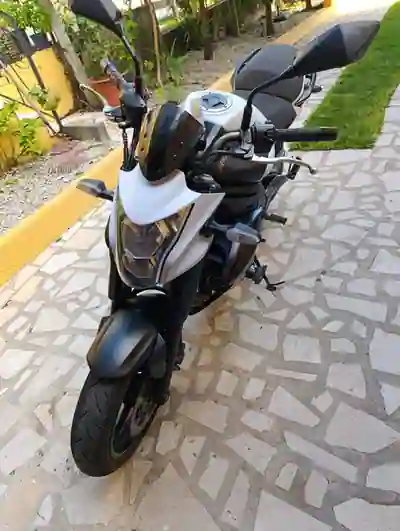 Kawasaki ER-6n 2015 - 3400 EUR, 27500 km - foto 2 de 8