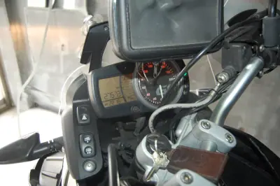 BMW G 650 GS 2014 - 4990 EUR, 27573 km - AUTO.MOTO.pt - 27573km - foto 4 de 4