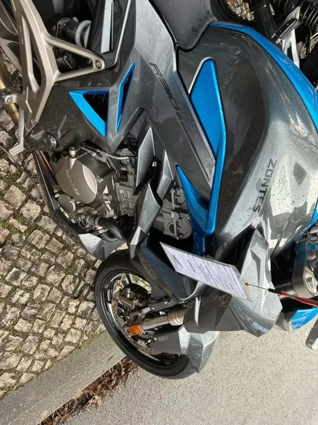 Zontes 310R 2021 - 3850 EUR, 14532 km - AUTO.MOTO.pt - 14532km - foto 9 de 12