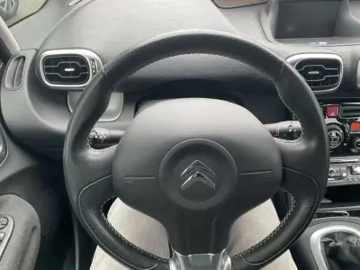 Citroën C3 Picasso 2016 - 7450 EUR, 93298 km - AUTO.MOTO.pt - 93298km - foto 6 de 14