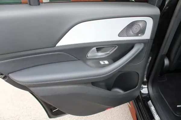 Mercedes-Benz GLE 350 2020 - 58000 EUR, 134518 km - AUTO.MOTO.pt - 134518km - foto 23 de 60