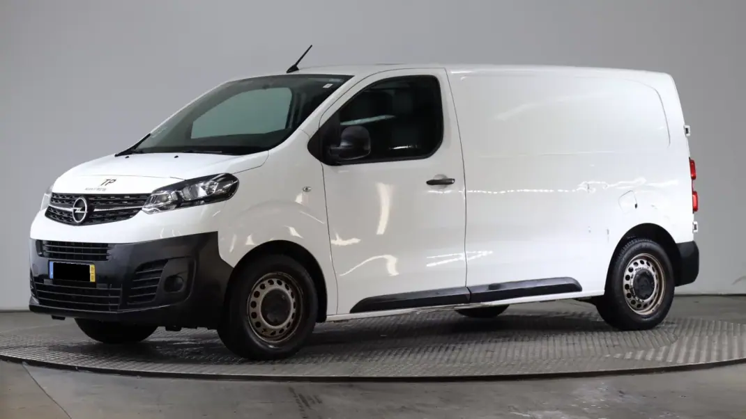 Opel 2019 - 12999 EUR, 92204 km - AUTO.MOTO.pt - 92204km - foto 1 de 7