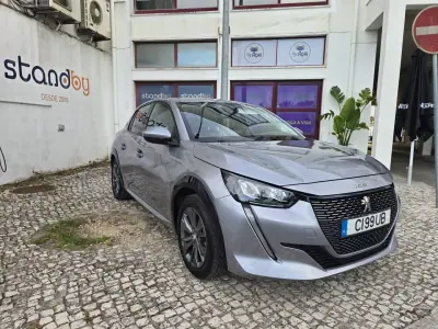 Peugeot e-208 2022 - 77000km