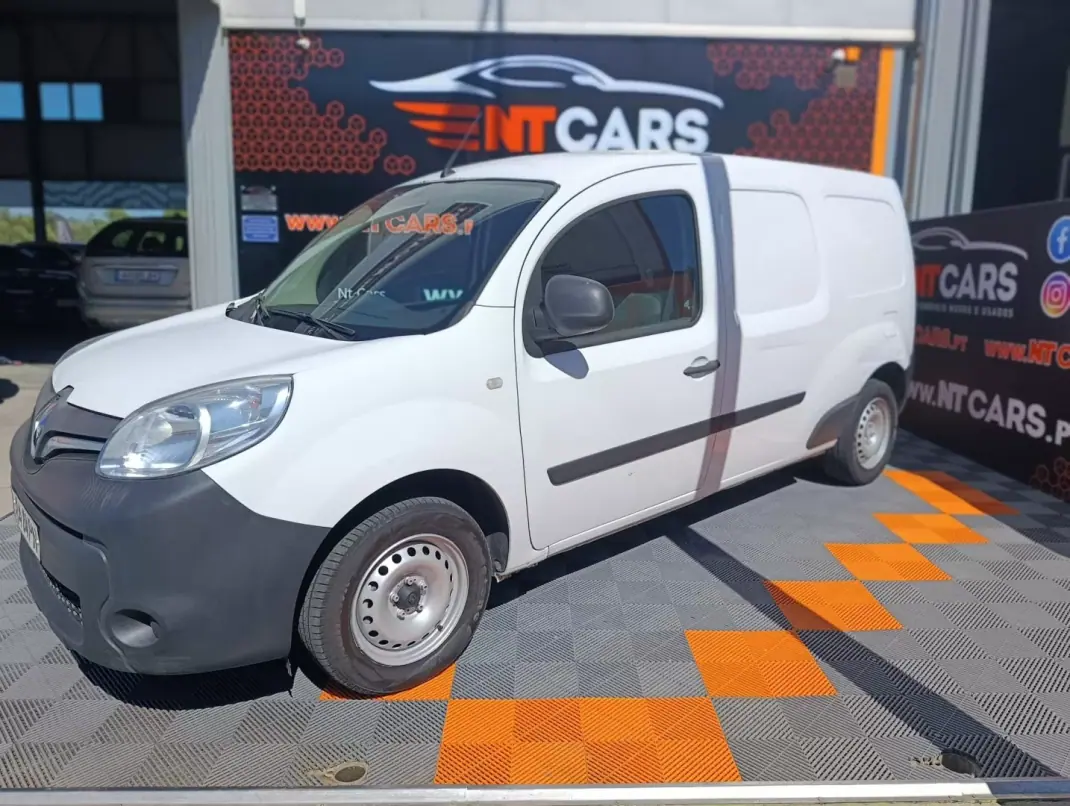 Renault Kangoo 2020 - 8900 EUR, 228370 km - foto 1 de 12