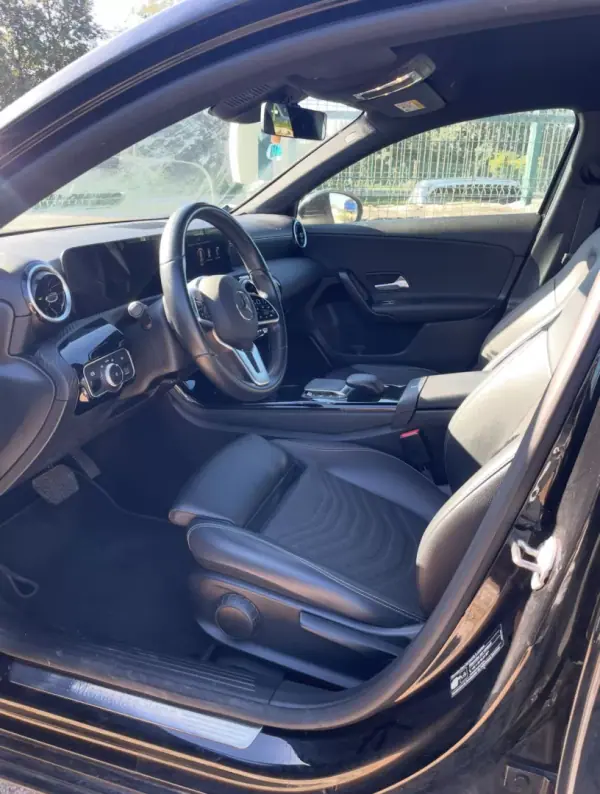 Mercedes-Benz A 180 2021 - 25900 EUR, 110260 km - AUTO.MOTO.pt - 110260km - foto 11 de 15