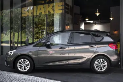 BMW 216 Active Tourer 2017 - 13990 EUR, 96223 km - AUTO.MOTO.pt - 96223km - foto 2 de 43