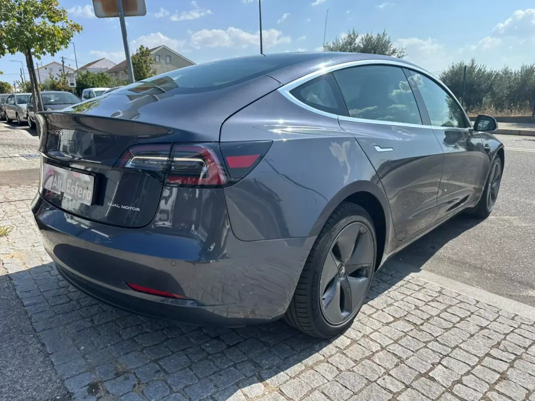 Tesla Model 3 2020 - 33900 EUR, 48971 km - 48971km - foto 10 de 31