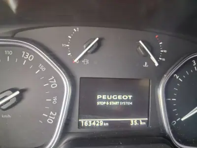 Peugeot Expert 2019 - 13400 EUR, 160000 km - AUTO.MOTO.pt - 160000km - foto 8 de 8