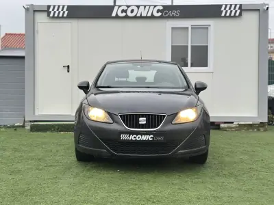 SEAT Ibiza 2010 - 5990 EUR, 196500 km - AUTO.MOTO.pt - 196500km - foto 2 de 27