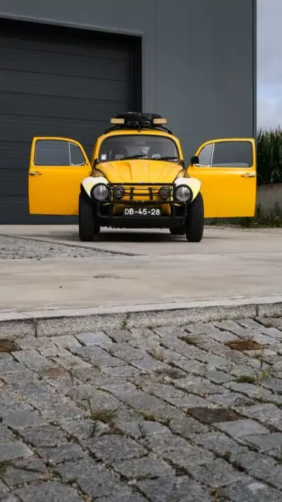 Volkswagen Carocha 1966 - 12500 EUR, 40000 km - AUTO.MOTO.pt - 40000km - foto 15 de 17