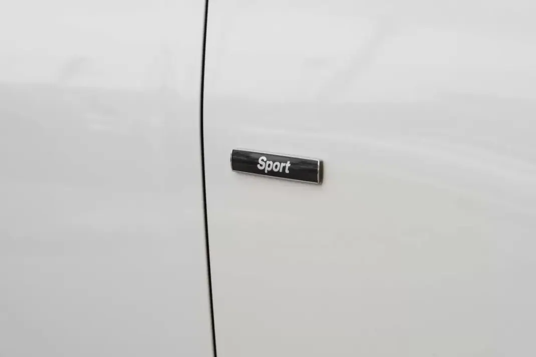 BMW 116 2012 - 13999 EUR, 72000 km - AUTO.MOTO.pt - 72000km - foto 8 de 22