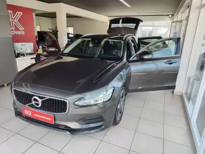 Volvo V90 2018 - 20990 EUR, 188000 km - AUTO.MOTO.pt - 188000km - foto 19 de 35