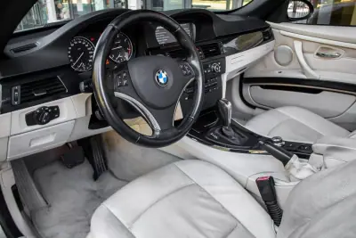 BMW 320 2008 - 15900 EUR, 111378 km - AUTO.MOTO.pt - 111378km - foto 26 de 40