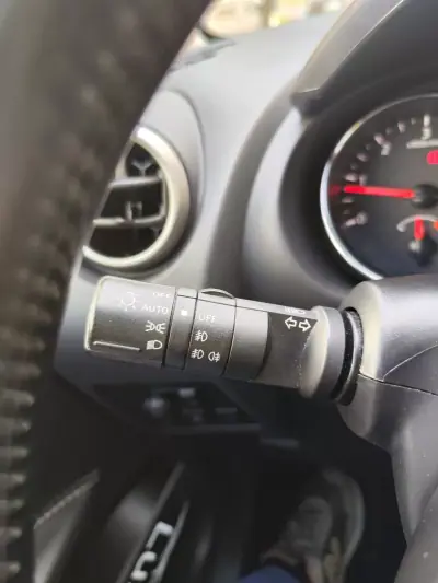 Nissan Qashqai 2013 - 9980 EUR, 197150 km - AUTO.MOTO.pt - 197150km - foto 30 de 40