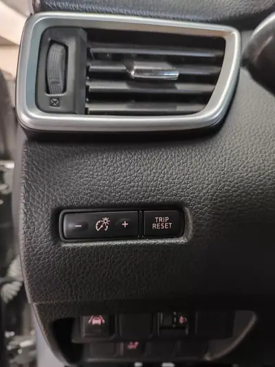 Nissan Qashqai 2019 - 16250 EUR, 106000 km - AUTO.MOTO.pt - 106000km - foto 24 de 34