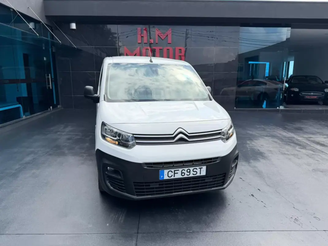 Citroën BERLINGO VAN XL 1.5 BLUE HDI 3 LUGARES 2019 - 13900 EUR, 126000 km - AUTO.MOTO.pt - 126000km - foto 1 de 9
