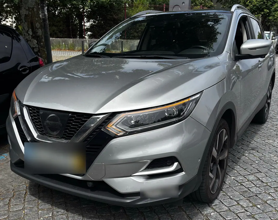 Nissan Qashqai 2018 - 15000 EUR, 139500 km - AUTO.MOTO.pt - 139500km - foto 2 de 9