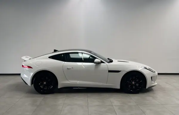 Jaguar F-Type 2017 - 47900 EUR, 54000 km - AUTO.MOTO.pt - 54000km - foto 8 de 20