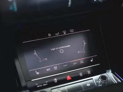 Audi e-tron 2020 - 38990 EUR, 25000 km - AUTO.MOTO.pt - 25000km - foto 24 de 30