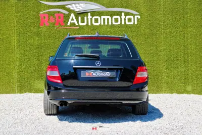 Mercedes-Benz C 200 2010 - 10990 EUR, 290000 km - AUTO.MOTO.pt - 290000km - foto 8 de 24