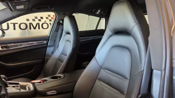 Porsche Panamera 2016 - 62500 EUR, 186989 km - AUTO.MOTO.pt - 186989km - foto 46 de 69