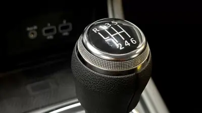 Renault Captur 2023 - 16770 EUR, 70000 km - AUTO.MOTO.pt - 70000km - foto 37 de 47