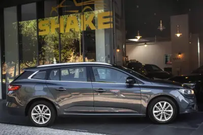 Renault Mégane Sport Tourer 2017 — foto 5 de 36