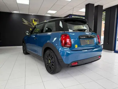 MINI 3 Portas 2023 - 23000 EUR, 4690 km - AUTO.MOTO.pt - 4690km - foto 34 de 38
