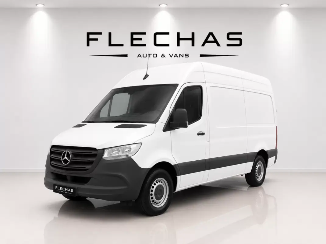 Mercedes-Benz 2018 - 17500 EUR, 183000 km - AUTO.MOTO.pt - 183000km - foto 1 de 9