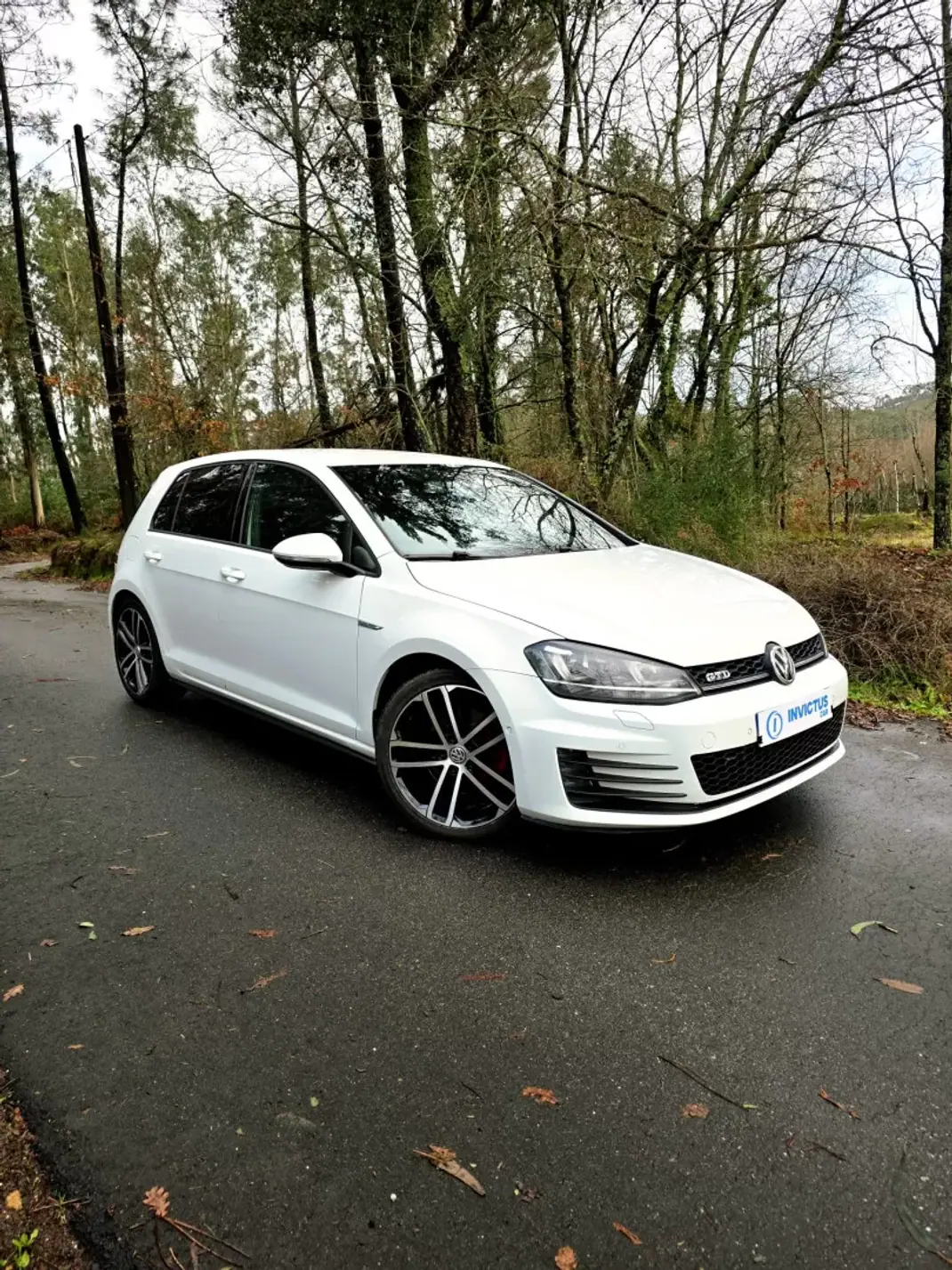 Volkswagen Golf 2015 - 18990 EUR, 167000 km - AUTO.MOTO.pt - 167000km - foto 1 de 30