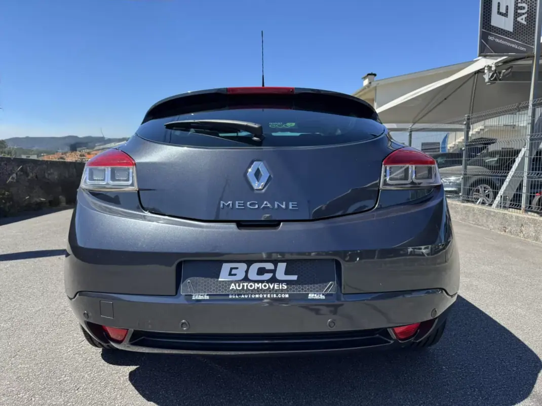Renault Mégane Coupe 2014 - 11990 EUR, 231000 km - 231000km - foto 6 de 37
