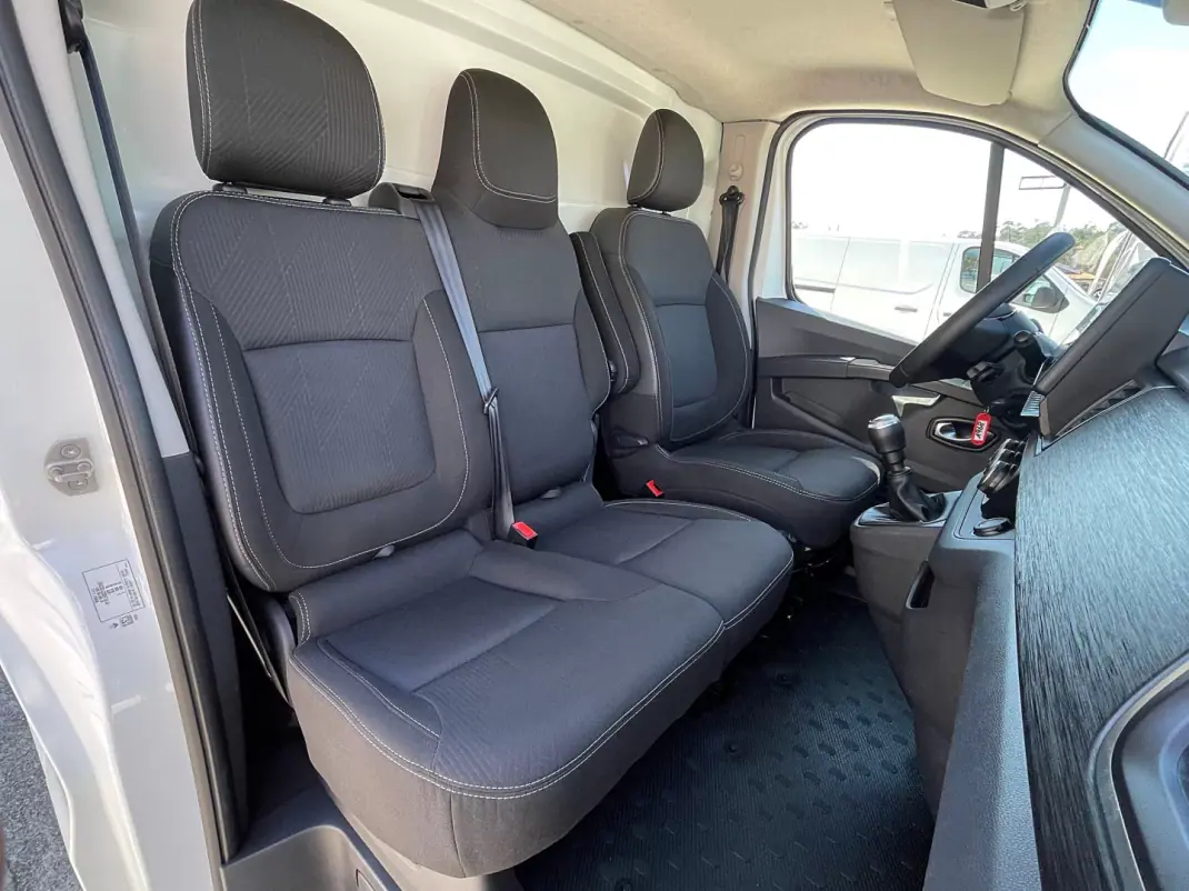 Renault Trafic 2023 - 22900 EUR, 48000 km - 48000km - foto 20 de 40