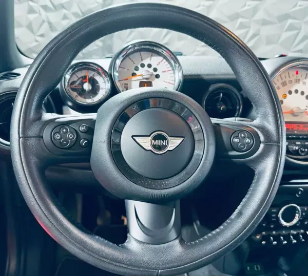 MINI Cooper 2014 - 15990 EUR, 120443 km - AUTO.MOTO.pt - 120443km - foto 48 de 59