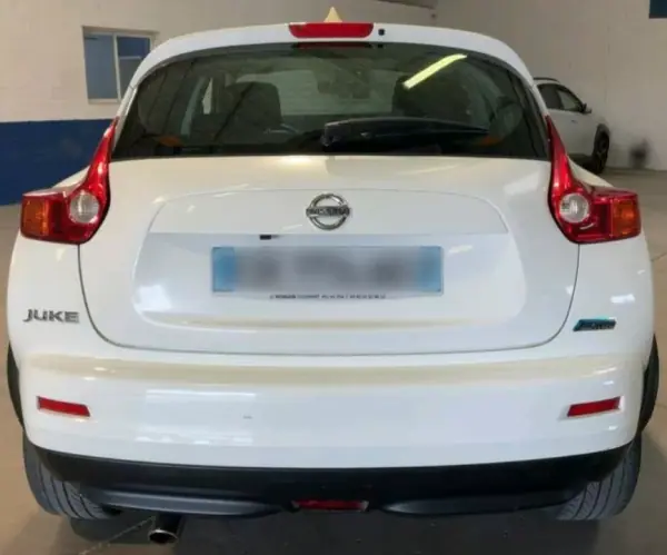 Nissan Juke 2012 - 8900 EUR, 175015 km - AUTO.MOTO.pt - 175015km - foto 5 de 9