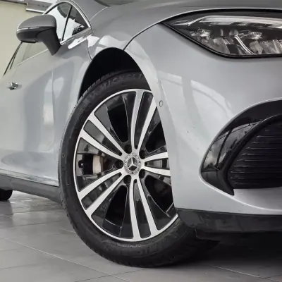 Mercedes-Benz EQE 2023 - 44900 EUR, 108002 km - AUTO.MOTO.pt - 108002km - foto 40 de 40