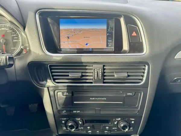 Audi Q5 2008 - 13900 EUR, 201500 km - AUTO.MOTO.pt - 201500km - foto 18 de 25