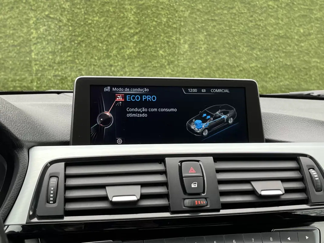 BMW 420 2013 - 22250 EUR, 222000 km - AUTO.MOTO.pt - 222000km - foto 32 de 36