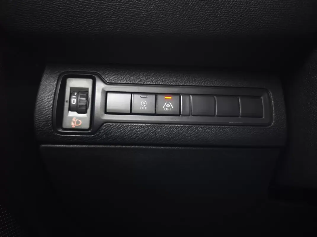 Peugeot 308 2017 - 13950 EUR, 183610 km - 183610km - foto 29 de 45