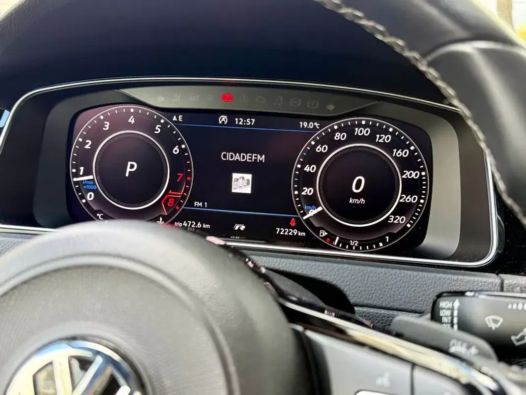 Volkswagen Golf 2019 - 32990 EUR, 72300 km - AUTO.MOTO.pt - 72300km - foto 34 de 40