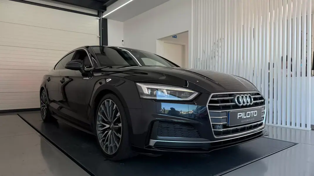 Audi A5 Sportback 2017 - 28990 EUR, 105891 km - 105891km - foto 5 de 34
