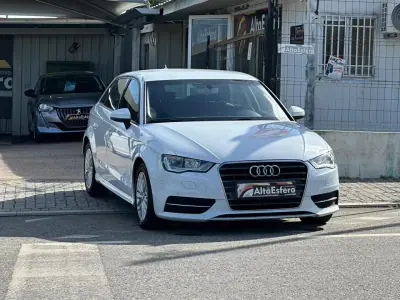 Audi A3 Sportback 2015 - 15900 EUR, 151923 km - AUTO.MOTO.pt - 151923km - foto 10 de 30