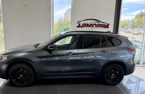 BMW X1 2020 - 18500 EUR, 145121 km - AUTO.MOTO.pt - 145121km - foto 8 de 37